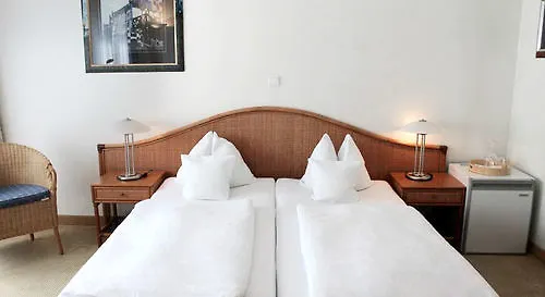 Hotel Altera Pars Cologne 3*,