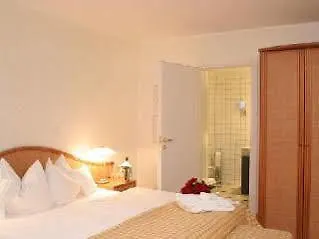 Hotel Altera Pars Cologne